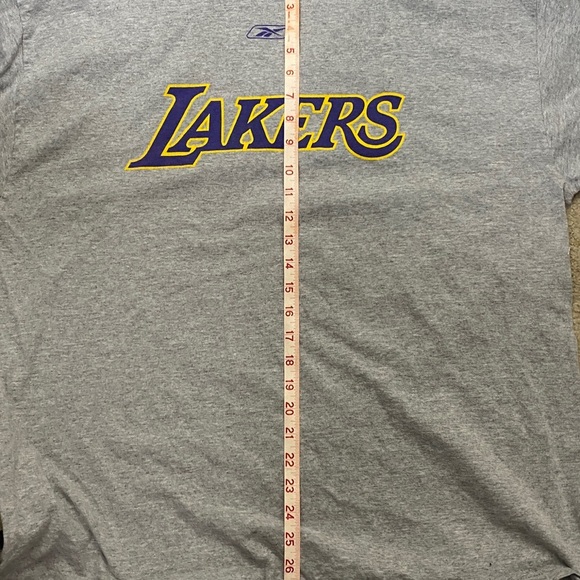 Los Angeles Lakers Reebok Vintage Long Sleeve Logo - Picture 6 of 6